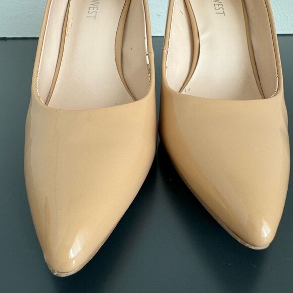 $5/$35 Nine West Patent Leather Nude Tan Pump Career Office Wear Size 6 Almond - Picture 8 of 15